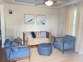 Cozy 1 Bedroom 1Bath - At East Hill -Close to Bayview Bayou